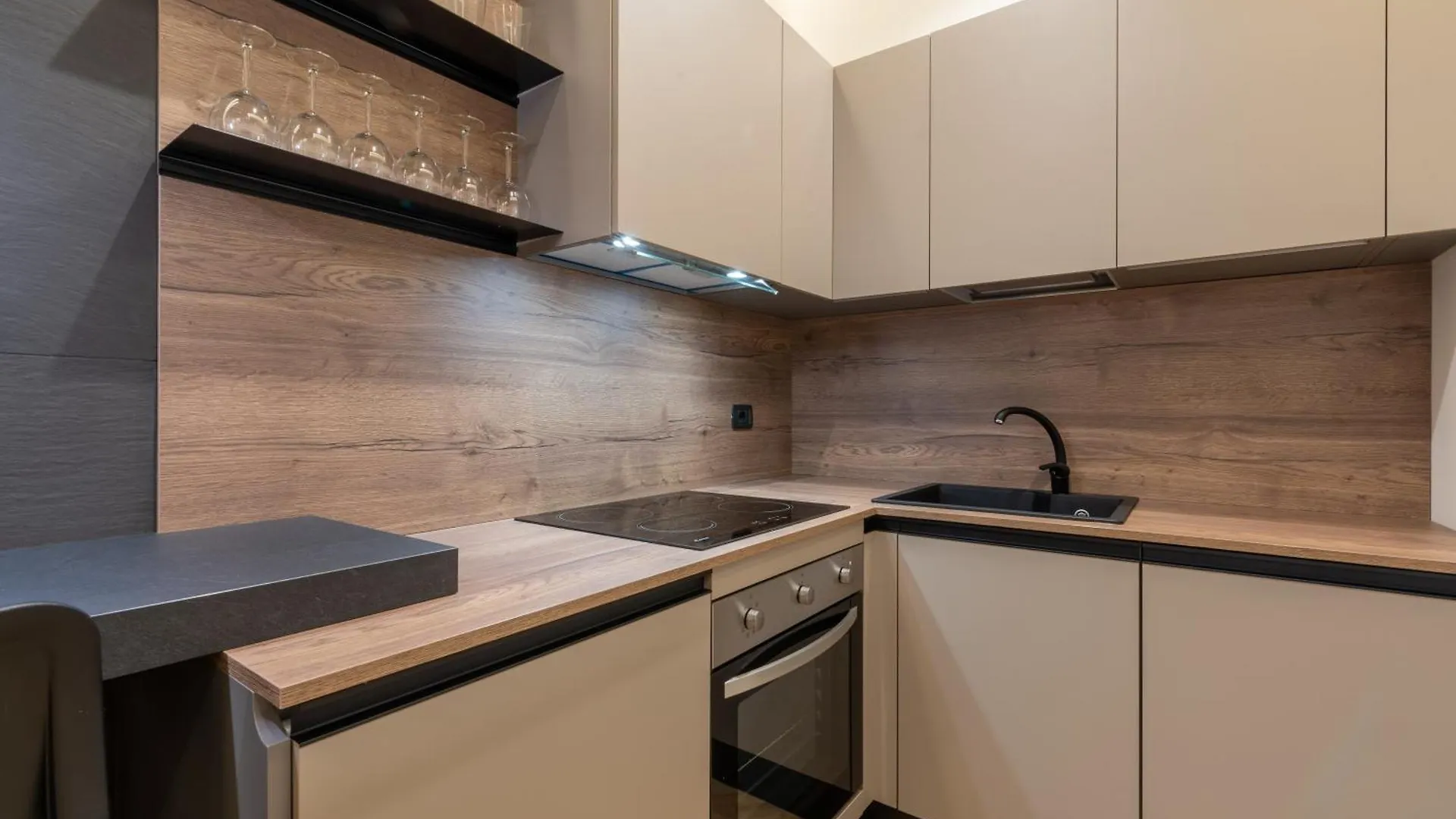 Moscova Superior Apartment Milan