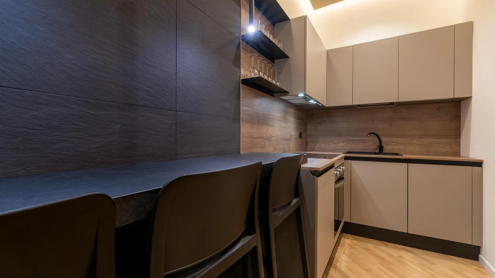 Moscova Superior Apartment Milan
