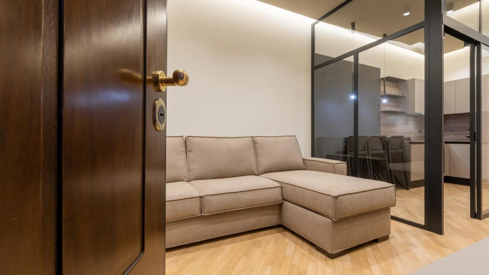 Moscova Superior Apartment Milan Italy