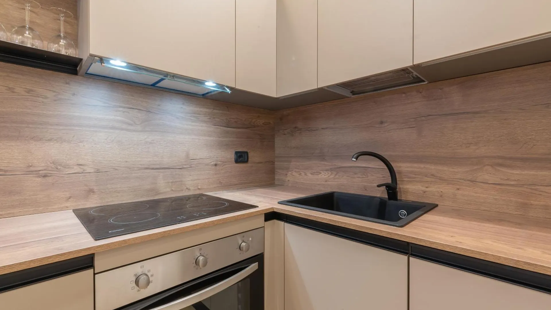 Moscova Superior Apartment Milan
